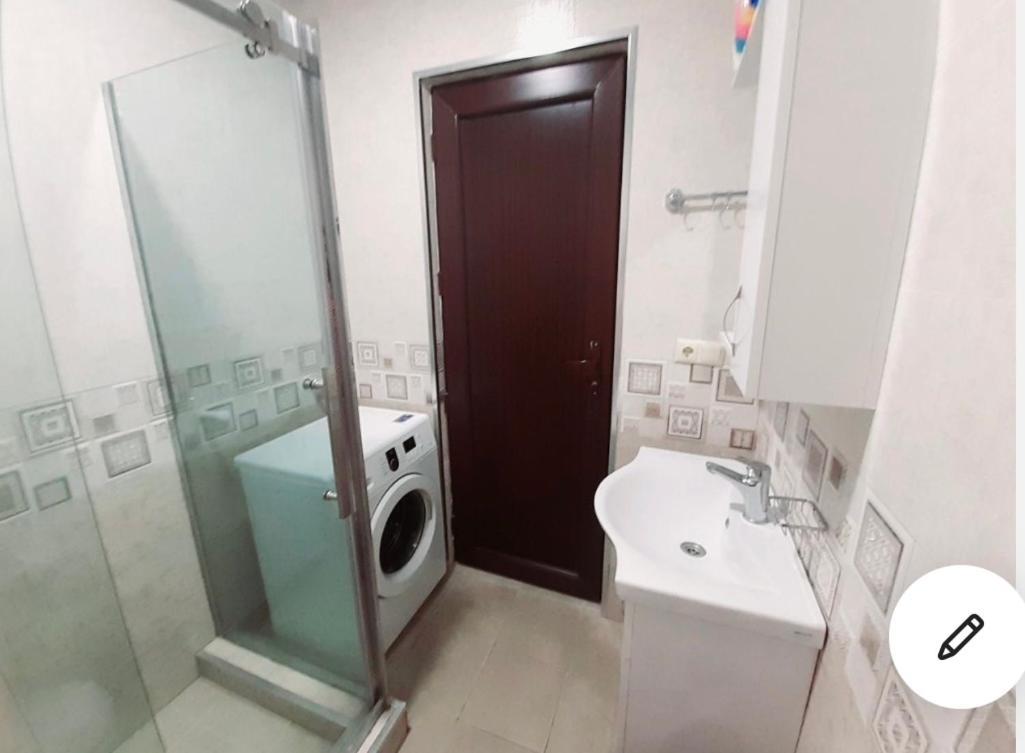 Bn Apartmen'T Apartment Batumi Luaran gambar
